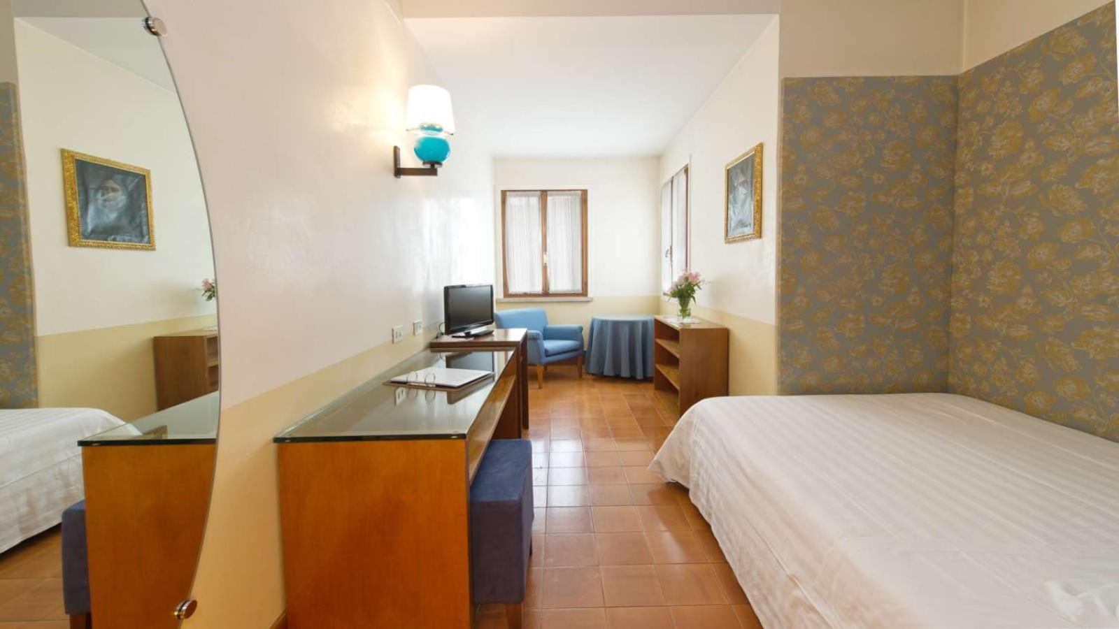 Hotel Villa Mabapa Lido de Venecia Exterior foto
